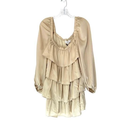 New with Tags WeWoreWhat Crinkle Crème Bruilee Tiered Mini Dress Size Small - Picture 3 of 10